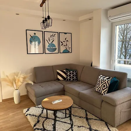 City Apartment Apartment